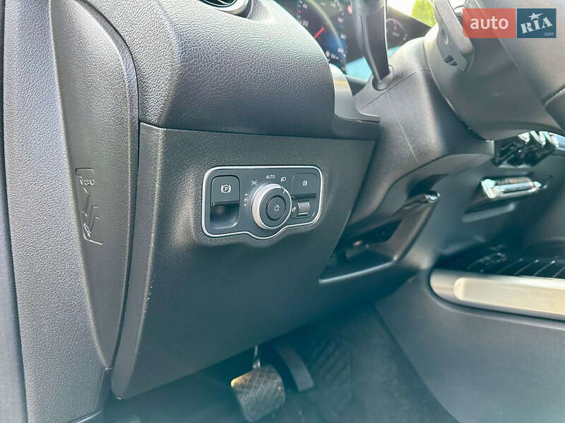 Внедорожник / Кроссовер Mercedes-Benz GLB-Class 2021 в Виннице