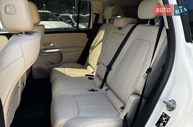 Позашляховик / Кросовер Mercedes-Benz GLB-Class 2020 в 