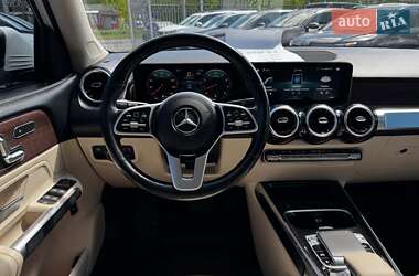 Позашляховик / Кросовер Mercedes-Benz GLB-Class 2020 в 