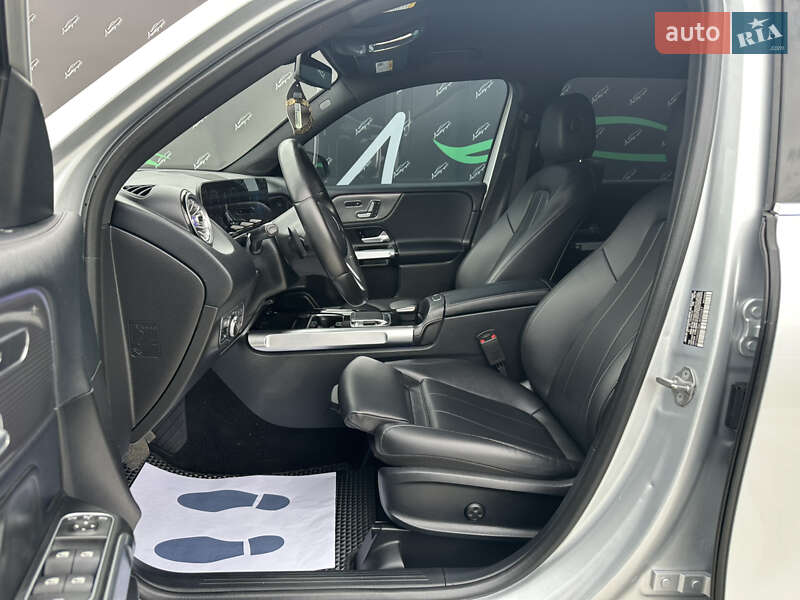 Внедорожник / Кроссовер Mercedes-Benz GLB-Class 2019 в Киеве