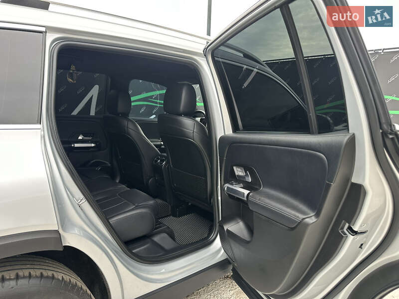 Внедорожник / Кроссовер Mercedes-Benz GLB-Class 2019 в Киеве