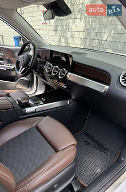 Внедорожник / Кроссовер Mercedes-Benz GLB-Class 2020 в 