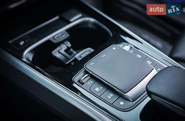 Внедорожник / Кроссовер Mercedes-Benz GLB-Class 2021 в 