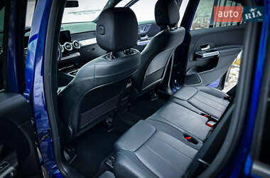 Внедорожник / Кроссовер Mercedes-Benz GLB-Class 2021 в 