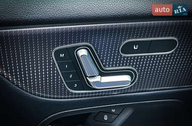 Внедорожник / Кроссовер Mercedes-Benz GLB-Class 2021 в 