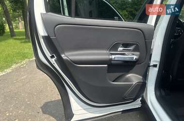 Внедорожник / Кроссовер Mercedes-Benz GLB-Class 2022 в 