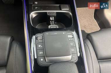 Внедорожник / Кроссовер Mercedes-Benz GLB-Class 2022 в 