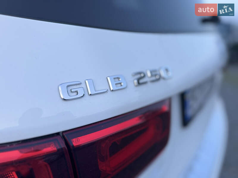 Внедорожник / Кроссовер Mercedes-Benz GLB-Class 2020 в Тернополе