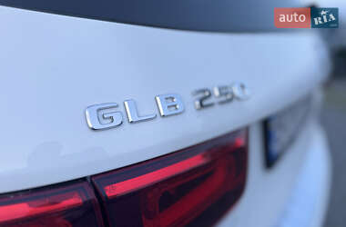 Внедорожник / Кроссовер Mercedes-Benz GLB-Class 2020 в 