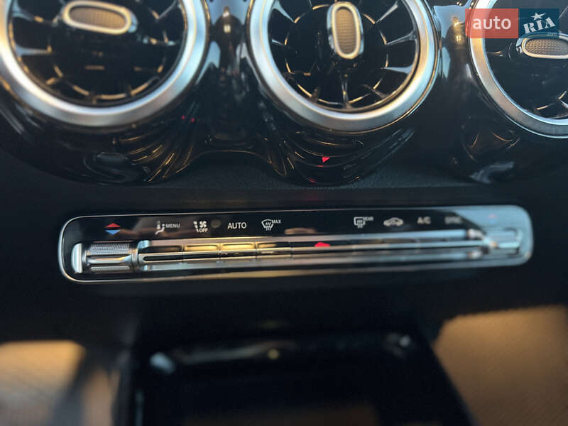 Внедорожник / Кроссовер Mercedes-Benz GLB-Class 2020 в Тернополе