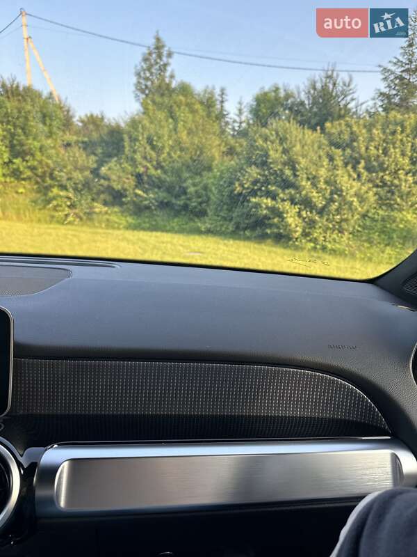 Внедорожник / Кроссовер Mercedes-Benz GLB-Class 2020 в Тернополе