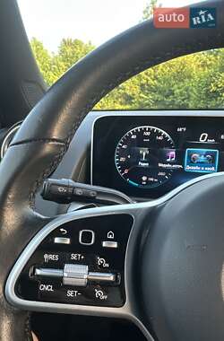 Позашляховик / Кросовер Mercedes-Benz GLB-Class 2020 в 