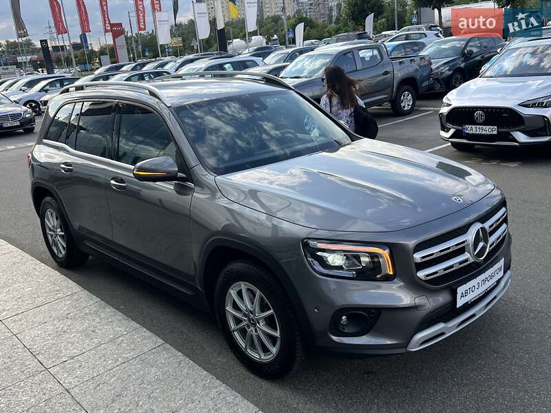 Внедорожник / Кроссовер Mercedes-Benz GLB-Class 2021 в Киеве