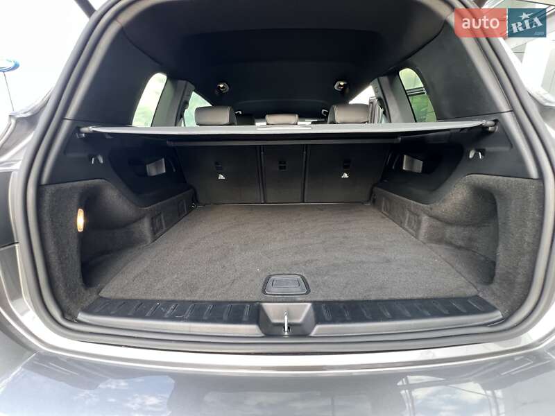 Внедорожник / Кроссовер Mercedes-Benz GLB-Class 2021 в Киеве