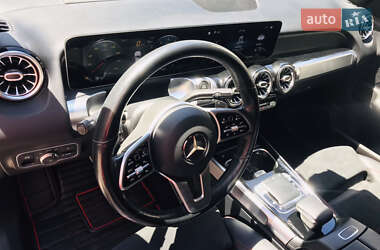 Внедорожник / Кроссовер Mercedes-Benz GLB-Class 2020 в 