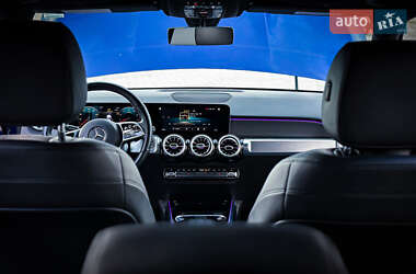 Внедорожник / Кроссовер Mercedes-Benz GLB-Class 2021 в 