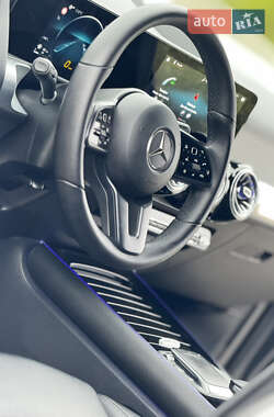 Внедорожник / Кроссовер Mercedes-Benz GLB-Class 2021 в 