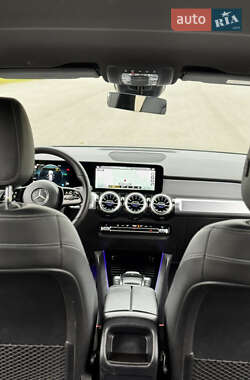 Внедорожник / Кроссовер Mercedes-Benz GLB-Class 2021 в 