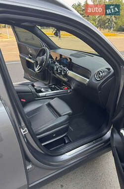 Внедорожник / Кроссовер Mercedes-Benz GLB-Class 2019 в 
