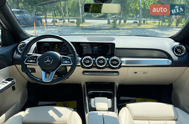 Внедорожник / Кроссовер Mercedes-Benz GLB-Class 2020 в 