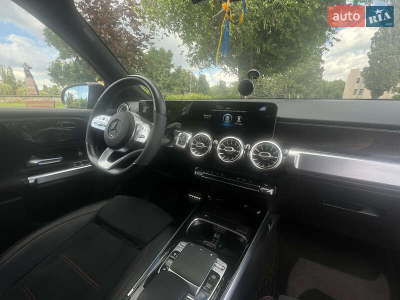 Внедорожник / Кроссовер Mercedes-Benz GLB-Class 2020 в Киеве