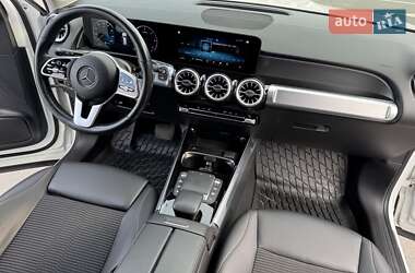 Позашляховик / Кросовер Mercedes-Benz GLB-Class 2022 в 