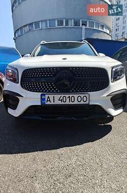 Внедорожник / Кроссовер Mercedes-Benz GLB-Class 2020 в Киеве