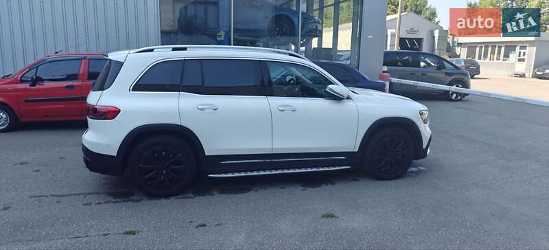 Mercedes-Benz GLB-Class 2020