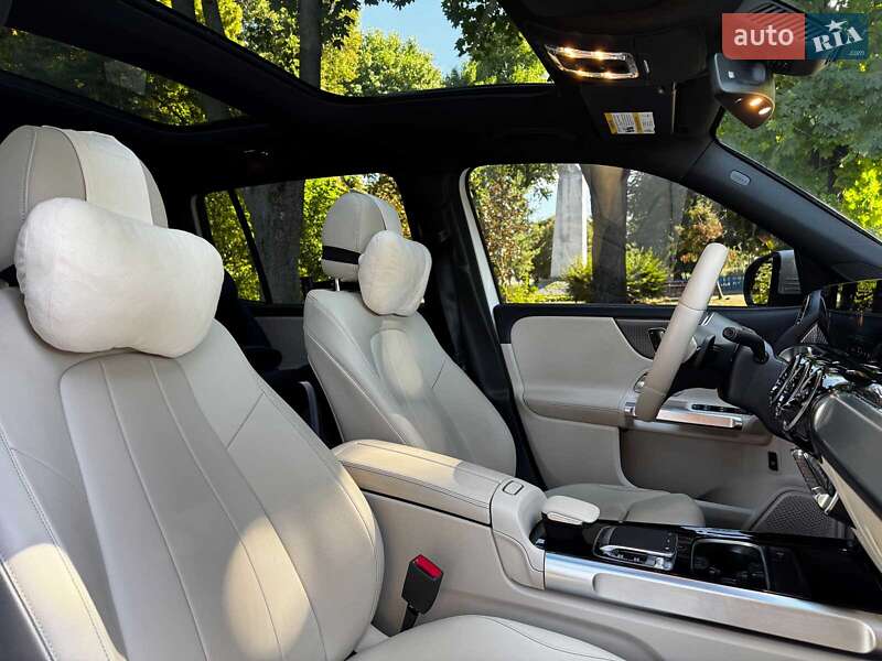 Внедорожник / Кроссовер Mercedes-Benz GLB-Class 2020 в Киеве