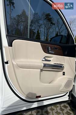 Позашляховик / Кросовер Mercedes-Benz GLB-Class 2020 в 