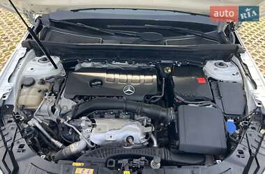 Позашляховик / Кросовер Mercedes-Benz GLB-Class 2020 в 