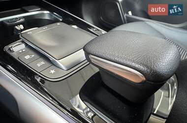 Внедорожник / Кроссовер Mercedes-Benz GLB-Class 2022 в 