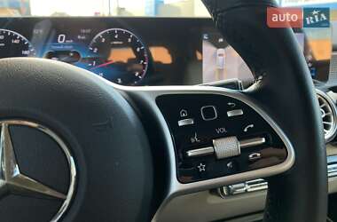Внедорожник / Кроссовер Mercedes-Benz GLB-Class 2021 в 