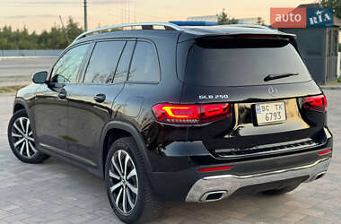 Внедорожник / Кроссовер Mercedes-Benz GLB-Class 2022 в 