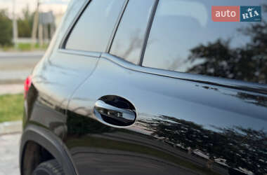 Внедорожник / Кроссовер Mercedes-Benz GLB-Class 2022 в 