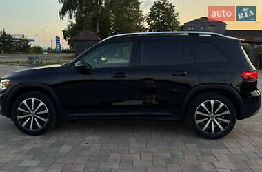 Внедорожник / Кроссовер Mercedes-Benz GLB-Class 2022 в 