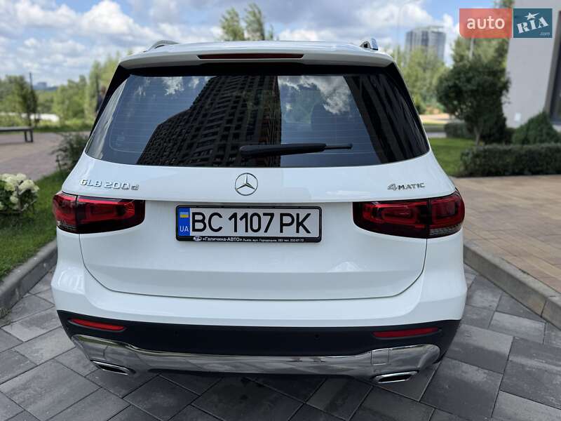 Внедорожник / Кроссовер Mercedes-Benz GLB-Class 2022 в Киеве