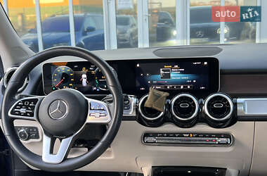 Внедорожник / Кроссовер Mercedes-Benz GLB-Class 2020 в 
