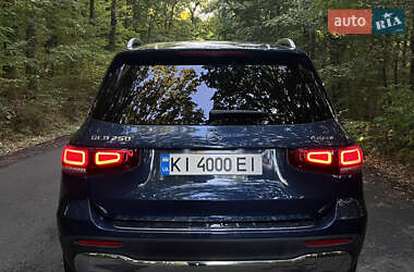 Внедорожник / Кроссовер Mercedes-Benz GLB-Class 2020 в 