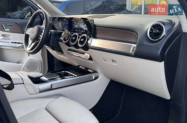 Внедорожник / Кроссовер Mercedes-Benz GLB-Class 2020 в 