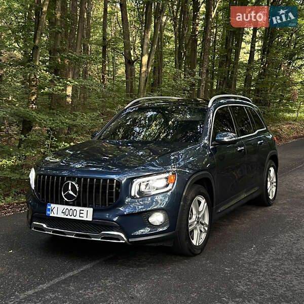 Внедорожник / Кроссовер Mercedes-Benz GLB-Class 2020 в 