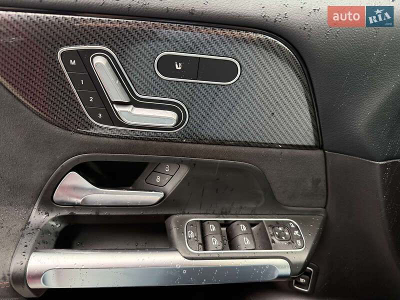 Внедорожник / Кроссовер Mercedes-Benz GLB-Class 2020 в Ивано-Франковске