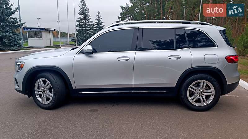 Внедорожник / Кроссовер Mercedes-Benz GLB-Class 2019 в Киеве