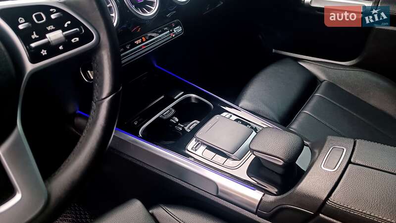 Внедорожник / Кроссовер Mercedes-Benz GLB-Class 2019 в Киеве