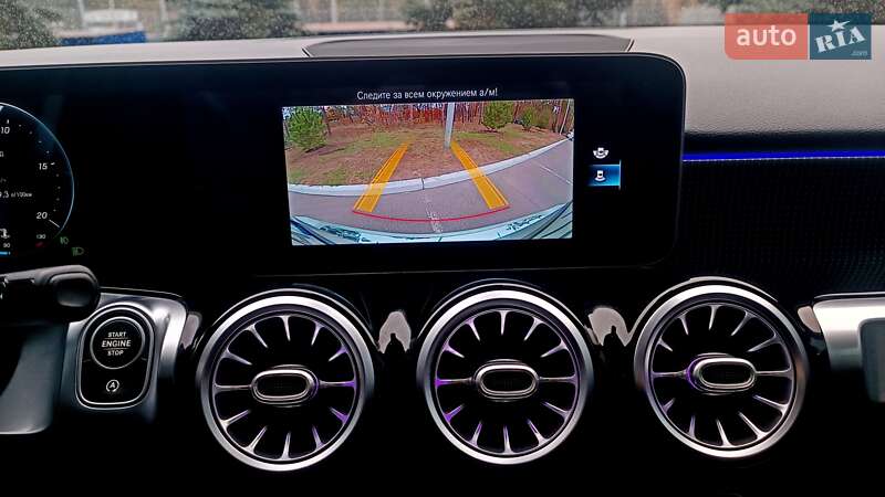 Внедорожник / Кроссовер Mercedes-Benz GLB-Class 2019 в Киеве