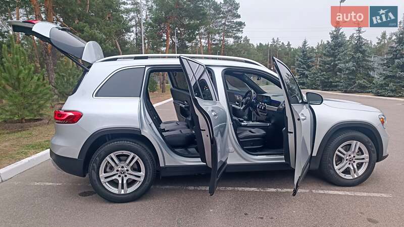 Внедорожник / Кроссовер Mercedes-Benz GLB-Class 2019 в Киеве