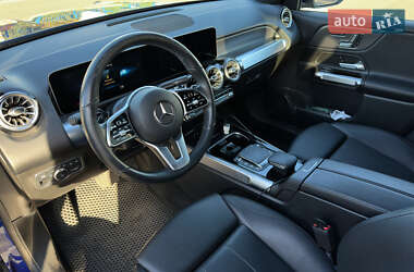Внедорожник / Кроссовер Mercedes-Benz GLB-Class 2021 в 