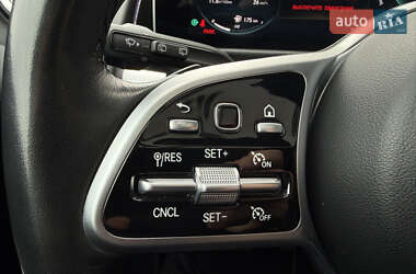 Внедорожник / Кроссовер Mercedes-Benz GLB-Class 2021 в 