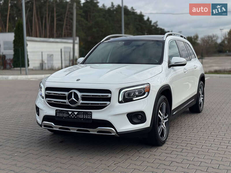 Позашляховик / Кросовер Mercedes-Benz GLB-Class 2021 в  фото Позашляховик / Кросовер Mercedes-Benz GLB-Class 2021 в