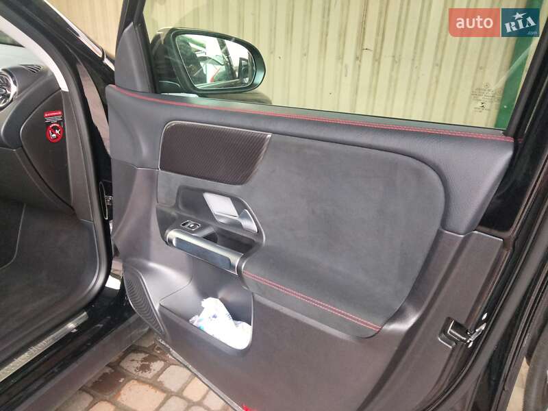 Позашляховик / Кросовер Mercedes-Benz GLB-Class 2021 в Хмельницькому фото 9 Позашляховик / Кросовер Mercedes-Benz GLB-Class 2021 в Хмельницькому